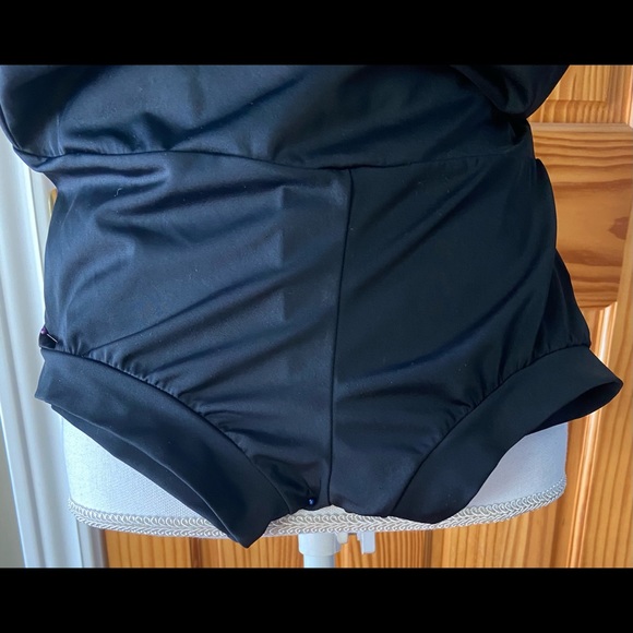 4 Leotards and 2 Tights and 2 skirts bundle - Picture 2 of 16